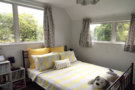 Photo of property in 44a Waverley Avenue, Glenfield, Auckland, 0629