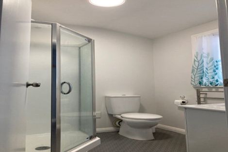 Photo of property in 156 The Esplanade, Houghton Bay, Wellington, 6023