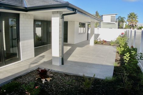 Photo of property in 3 Kihi Place, Ruakaka, 0116