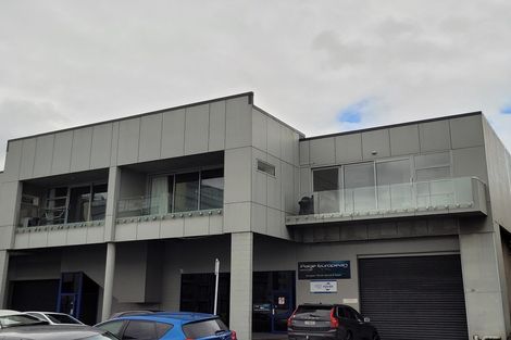 Photo of property in 1/25 Home Street, Mount Victoria, Wellington, 6011