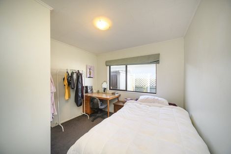 Photo of property in 1 Burfield Place, Awapuni, Palmerston North, 4412