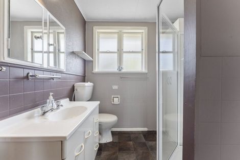 Photo of property in 35 Rugby Street, Levin, 5510