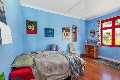 Photo of property in 124 Sutherland Road, Melrose, Wellington, 6023