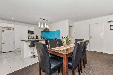 Photo of property in 12 Trauzer Place, Flagstaff, Hamilton, 3210