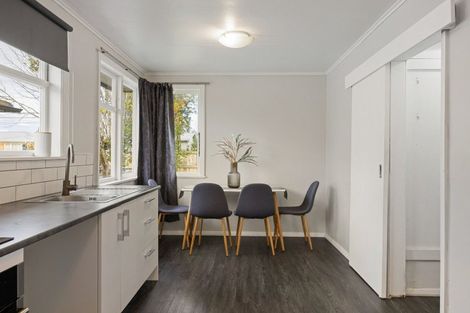 Photo of property in 2 Yeats Crescent, Fairfield, Hamilton, 3214