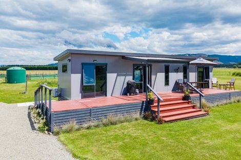 Photo of property in 46 Bathgates Road, Waimate, 7980
