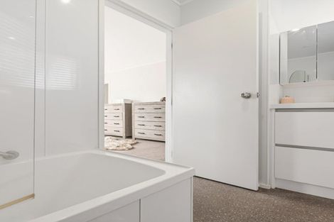 Photo of property in 10 Hillview Road, Waihi Beach, 3611