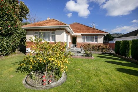 Photo of property in 21 Military Road, Boulcott, Lower Hutt, 5010