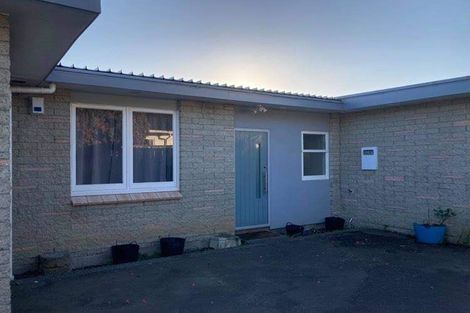 Photo of property in 2/110 Martin Street, Wallaceville, Upper Hutt, 5018