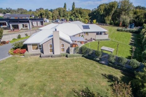 Photo of property in 8 Riverside Way, Amberley, 7410