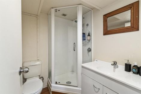 Photo of property in 1/38a Norwood Road, Bayswater, Auckland, 0622