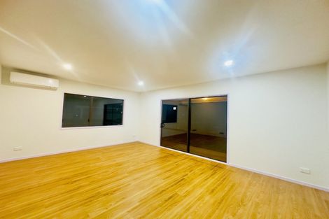 Photo of property in 4/31 Aeronautic Road, Takanini, 2112