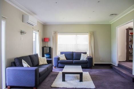 Photo of property in 15 Taikata Road, Te Atatu Peninsula, Auckland, 0610