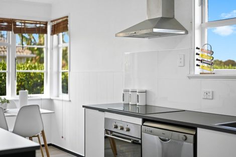 Photo of property in 4 Denz Street, Maeroa, Hamilton, 3200