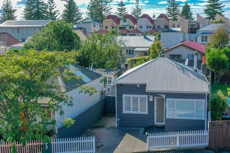 Photo of property in 112 Munroe Street, Napier South, Napier, 4110