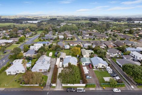 Photo of property in 6 Sandspit Road, Waiuku, 2123