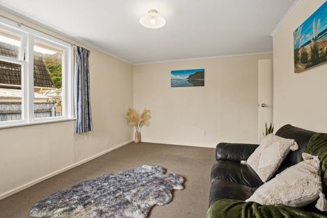 Photo of property in 1/5 Kowhai Street, Naenae, Lower Hutt, 5011