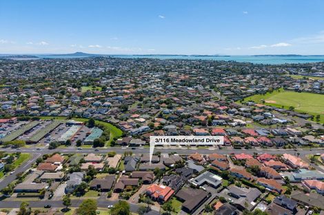 Photo of property in 3/116 Meadowland Drive, Somerville, Auckland, 2014