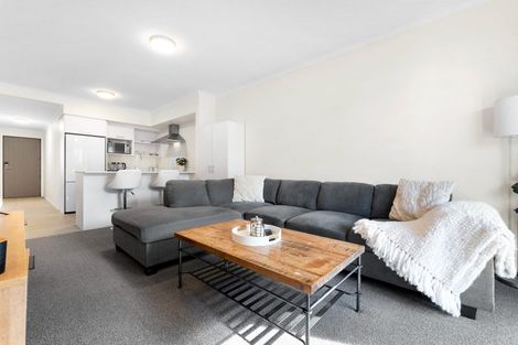 Photo of property in 25 Manarini Road, Westgate, Auckland, 0614