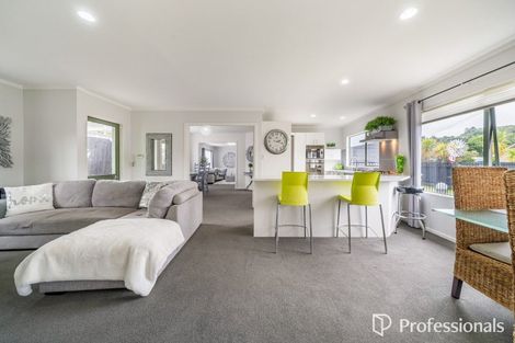 Photo of property in 10 Cottle Heath Close, Manor Park, Lower Hutt, 5019