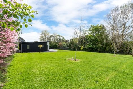 Photo of property in 112 Kawiu Road, Levin, 5510