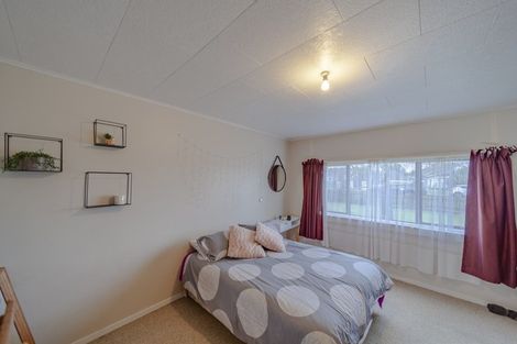 Photo of property in 12 Bell Street, Otane, 4202