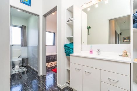 Photo of property in 5 Marram Place, Mangawhai Heads, Mangawhai, 0505