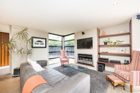 Photo of property in 143 Victoria Avenue, Hokowhitu, Palmerston North, 4410