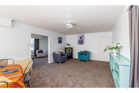 Photo of property in 10a-b Churchill Place, Waimate, 7924