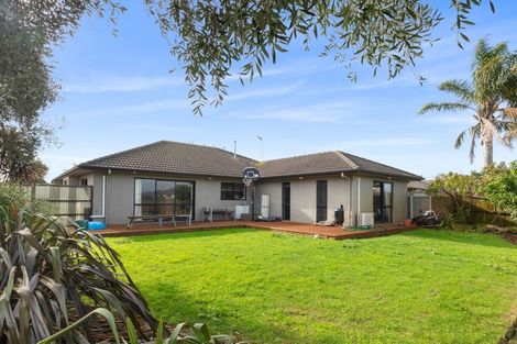 Photo of property in 35 Sarah Place, Papamoa Beach, Papamoa, 3118