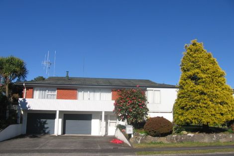 Photo of property in 16 Mclaren Place, Chedworth, Hamilton, 3210