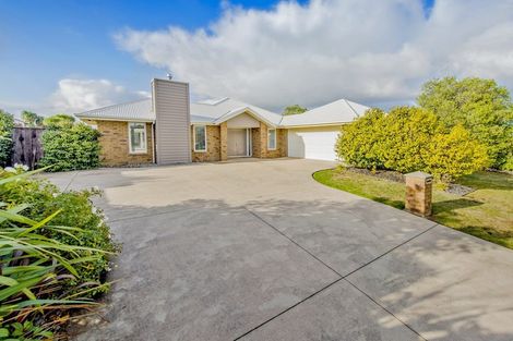 Photo of property in 4 Goldie Place, Rolleston, 7614