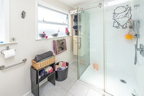 Photo of property in 32 Hood Street, Castlecliff, Whanganui, 4501