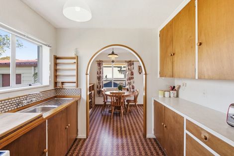 Photo of property in 2/16 Kawau Crescent, Bromley, Christchurch, 8062