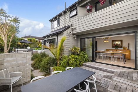Photo of property in 9 Quebec Road, Milford, Auckland, 0620