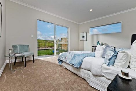 Photo of property in 25 Turutu Place, Long Bay, Auckland, 0630