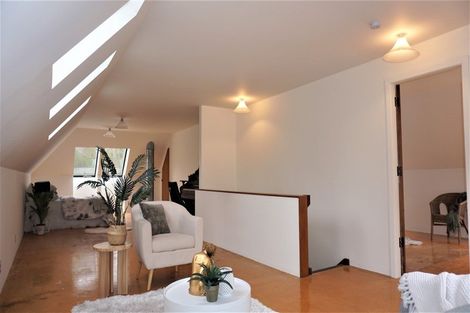 Photo of property in 25 Heatherlea Road East, Levin, 5571