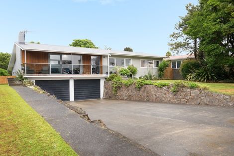 Photo of property in 13 Fairview Place, Te Puke, 3119