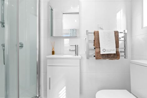 Photo of property in 9/10 Silver Moon Road, Albany Heights, Auckland, 0632