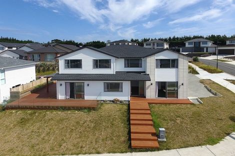Photo of property in 19 Resolution Drive, Gulf Harbour, Whangaparaoa, 0930
