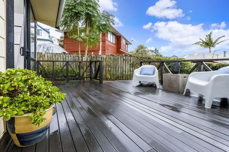 Photo of property in 2/23 Heathglen Place, Bayview, Auckland, 0629