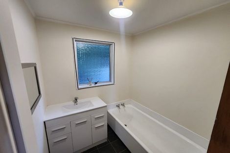 Photo of property in 80 Salamanca Road, Sunnynook, Auckland, 0620