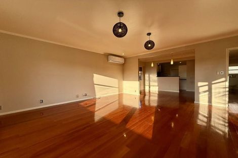 Photo of property in 4 Tomo Street, New Lynn, Auckland, 0600