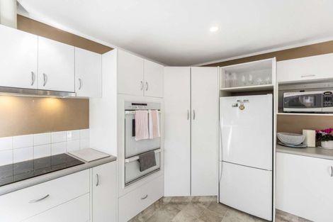 Photo of property in 32 Colum Place, Bucklands Beach, Auckland, 2014