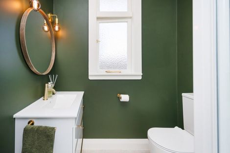 Photo of property in 143 Oxford Street, Ashhurst, 4810