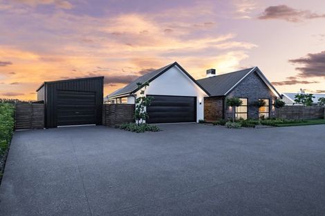 Photo of property in 42 Ridgeland Way, West Melton, 7618