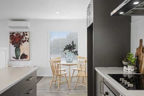 Photo of property in 11 Crispe Road, Clarks Beach, 2122