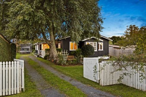 Photo of property in 16 Waitoki Road, Waitoki, Kaukapakapa, 0871