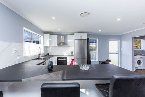 Photo of property in 1 Wyoming Grove, Totara Park, Upper Hutt, 5018