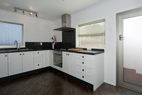 Photo of property in 69 Omokoroa Road, Omokoroa, 3114